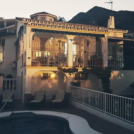 Villa Tony - Benalmádena *